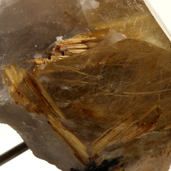 Rutile Quartz + Hematite. 332.05 ct.