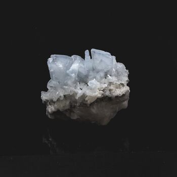 Blue barite. 389.05 ct.