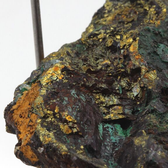 Chalcopyrite + Malachite + Baryte. 1019.30 ct.