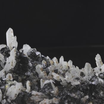 Cassitérite + Quartz. 1048.30 ct.