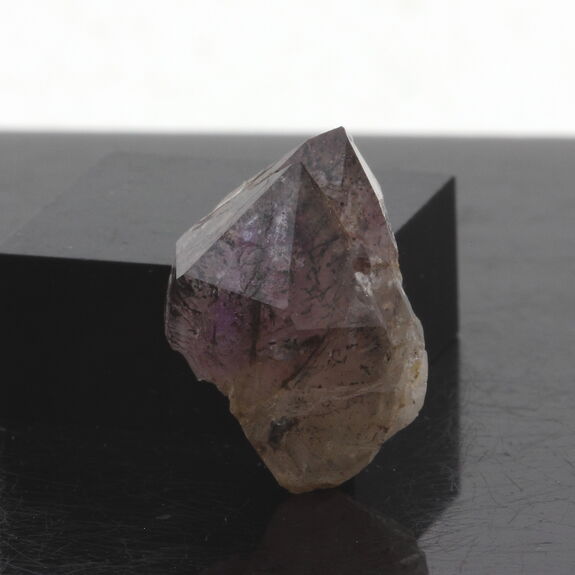 Amethyste + Goethite. 14.20 ct.