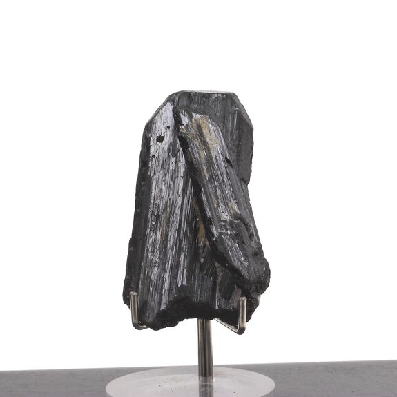 Ferberite. 232.35 ct.
