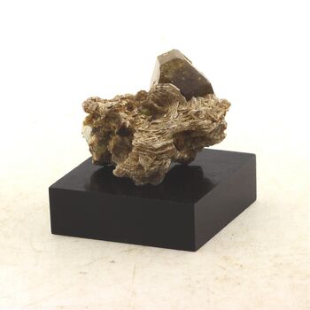 Grossular Garnet + Clinochlore. 57.0 ct.