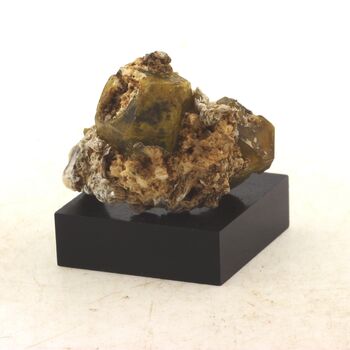 Grossular Garnet + Clinochlore. 89.0 ct.