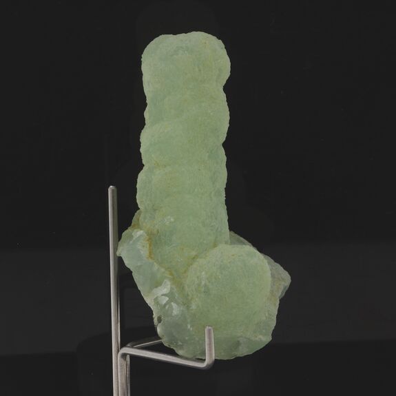 Prehnite stalactite. 222.0 ct.