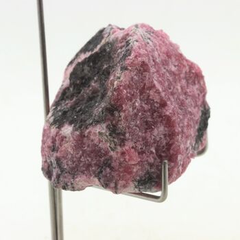 Rhodonite. 537.5 ct.
