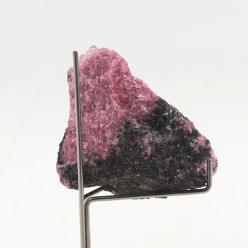 Rhodonite. 458.0 ct.