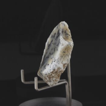 Opale dendrite. 39.0 ct.
