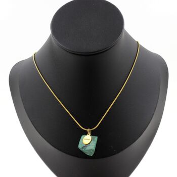 Collier Malachite brut. 24.02 ct. Pièce unique