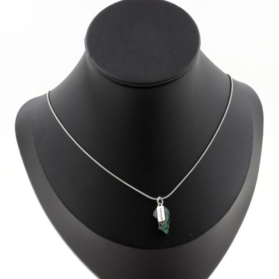 Collier Malachite brut. 5.95 ct. Pièce unique