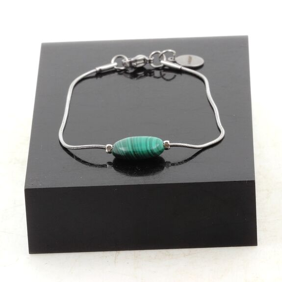Bracelet en acier inoxydable 1 Perle Malachite ovale 10x14 mm.