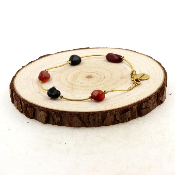Bracelet en acier doré inoxydable 5 Perles Agate rouge + Obsidienne noire.
