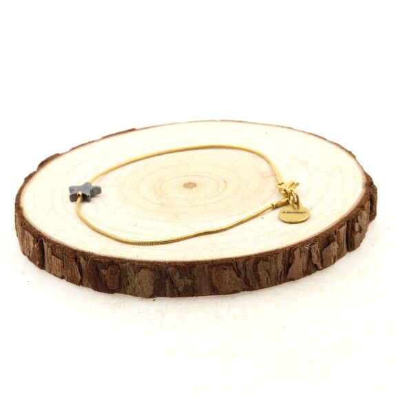 Bracelet en acier doré inoxydable 1 Perle Hématite forme étoile 8 mm.