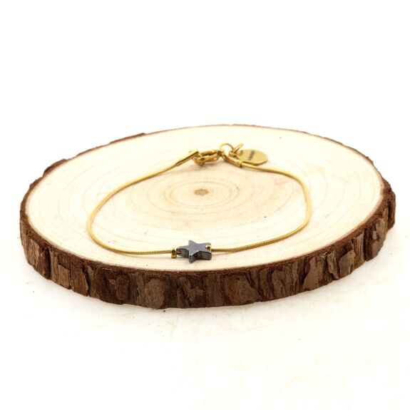 Bracelet en acier doré inoxydable 1 Perle Hématite forme étoile 8 mm.