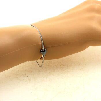 Bracelet en acier inoxydable 1 Perle Hématite forme coeur 5 mm.