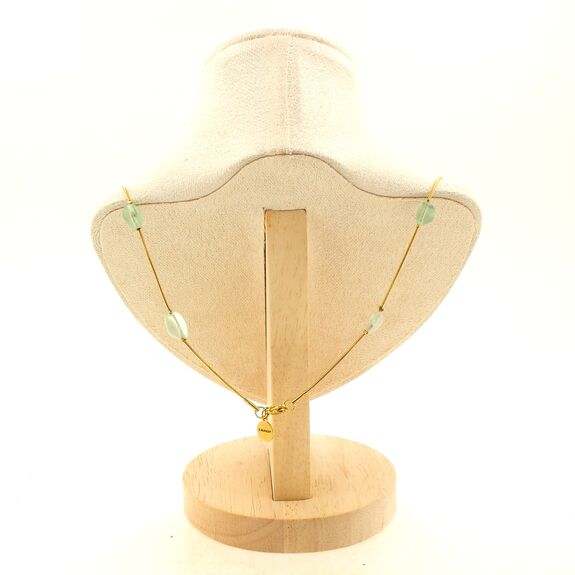 Collier 9 Perles Fluorite multicolore 5 mm-8 mm chaine en acier doré inoxydable.