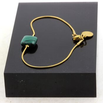Bracelet en acier doré inoxydable 1 Perle Malachite carré 10 mm.