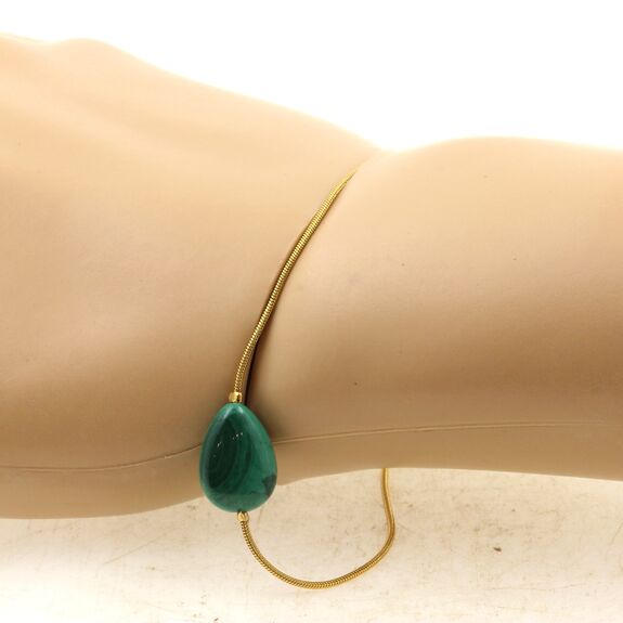 Bracelet en acier doré inoxydable 1 Perle Malachite poire 10x14 mm.
