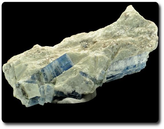 95.50 grams KYANITE CRYSTAL IN MICA