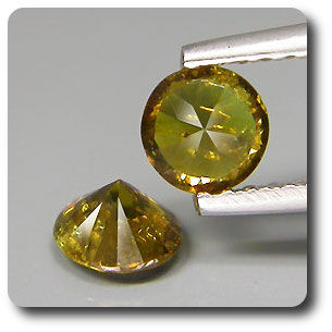 0.84CT. 2 pcs Andradite Garnet. VS