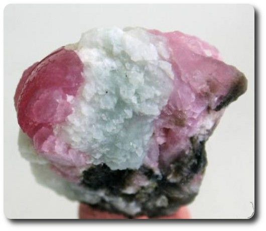 76.50 carats CRISTAL TOURMALINE RUBELLITE