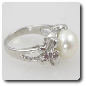 BAGUE GRENAT & PERLE