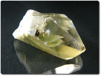 82.50 cts QUARTZ PHANTOM