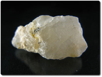 36.70 cts CRYOLITE