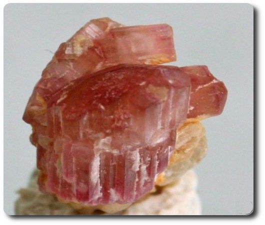 14,75 cts RUBELLITE TOURMALINE CRYSTAL