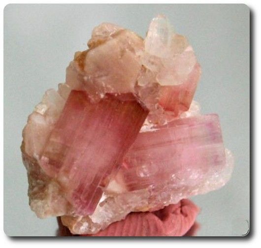 10,15 cts RUBELLITE TOURMALINE CRYSTAL