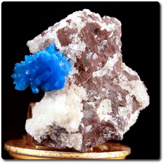 15 g CAVANSITE ON HEULANDITE