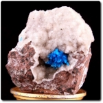 50 g PENTAGONITE ON HEULANDITE