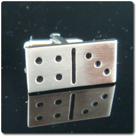 BOUTONS DE MANCHETTES