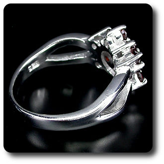 GARNET RING