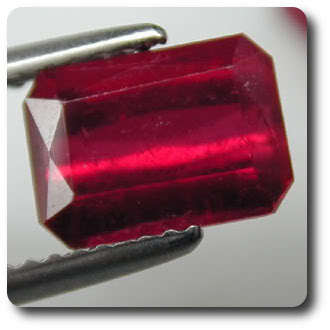 4.7CT. 2 pcs BLOOD RED RUBY. VS