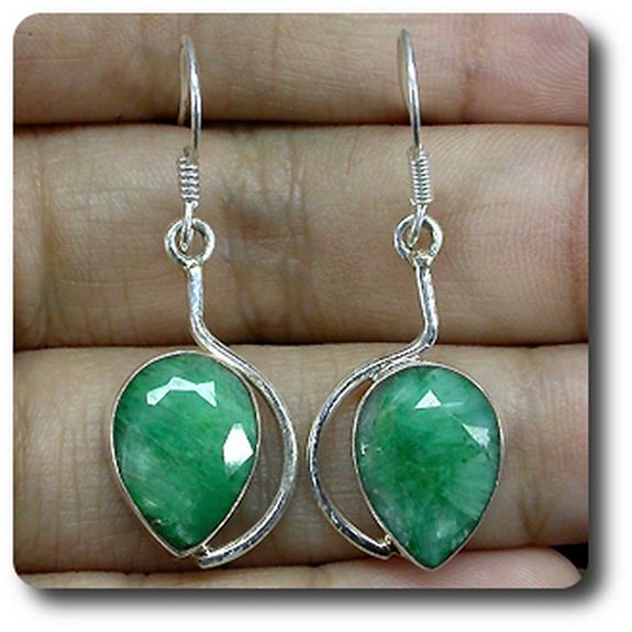 BOUCLES D'OREILLE EMERAUDE