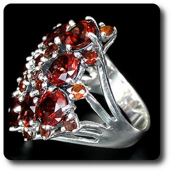 GARNET RING