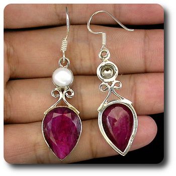 BOUCLES D'OREILLE RUBIS & PERLE