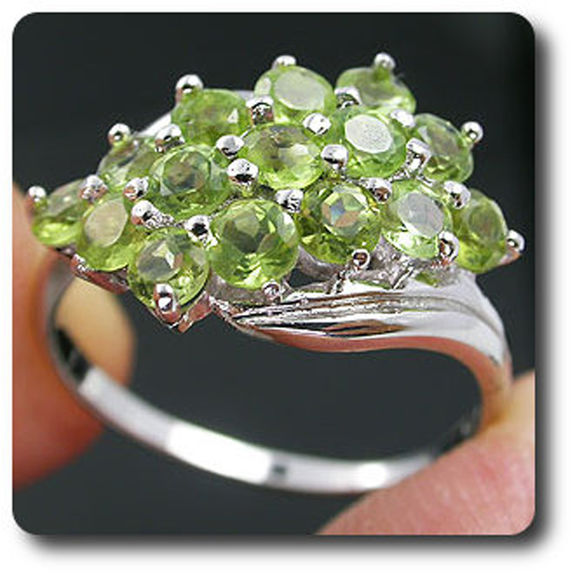 PERIDOT RING