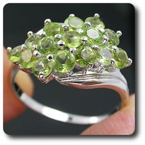 PERIDOT RING