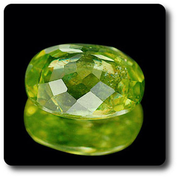 1.50 cts SPHENE MULTICOLORE. SI