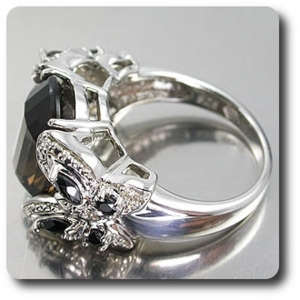 SMOKY QUARTZ, BLUE ONYX & DIAMOND RING