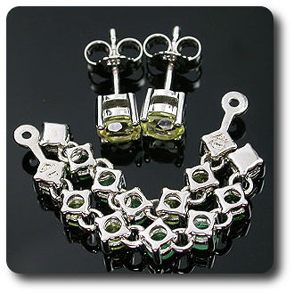 BOUCLES D'OREILLE LABRADORITE EMERAUDE