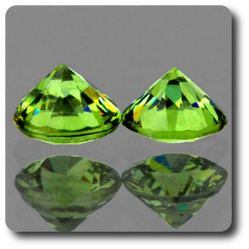 0.72CT. 2 pcs DEMANTOID GARNET. VVS