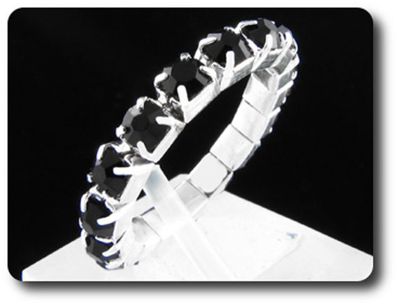 17x3mm Black Sapphire Ring