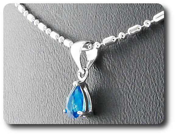 6 mm Blue Sapphire Pendant