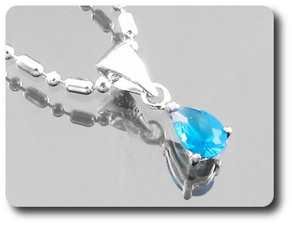 6 mm Blue Sapphire Pendant