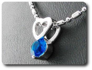 5 mm Blue Sapphire Pendant