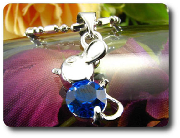 6 mm Blue Sapphire Pendant