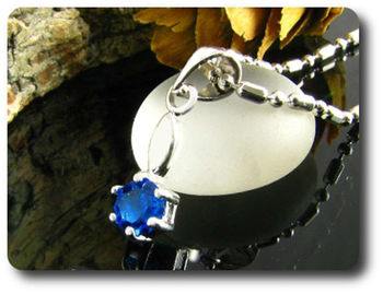 5 mm Blue Sapphire Pendant